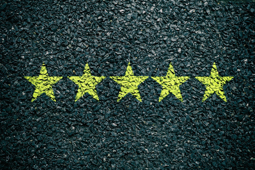 A 5-star review to emphasize word-of-mouth marketing