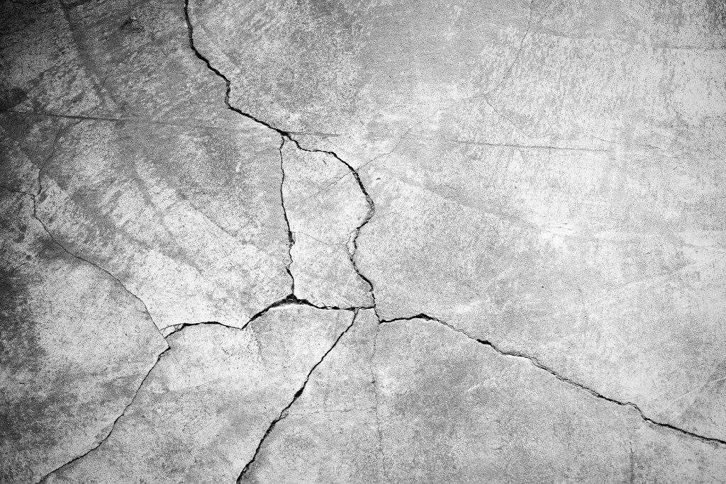 An image of a cracked concrete