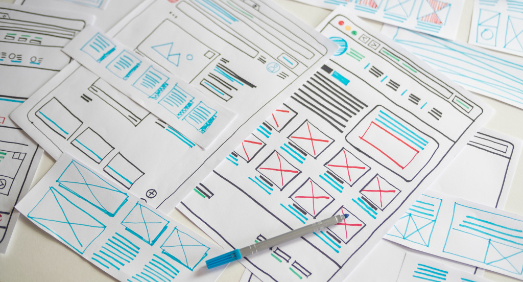 web design manually drawn in papers