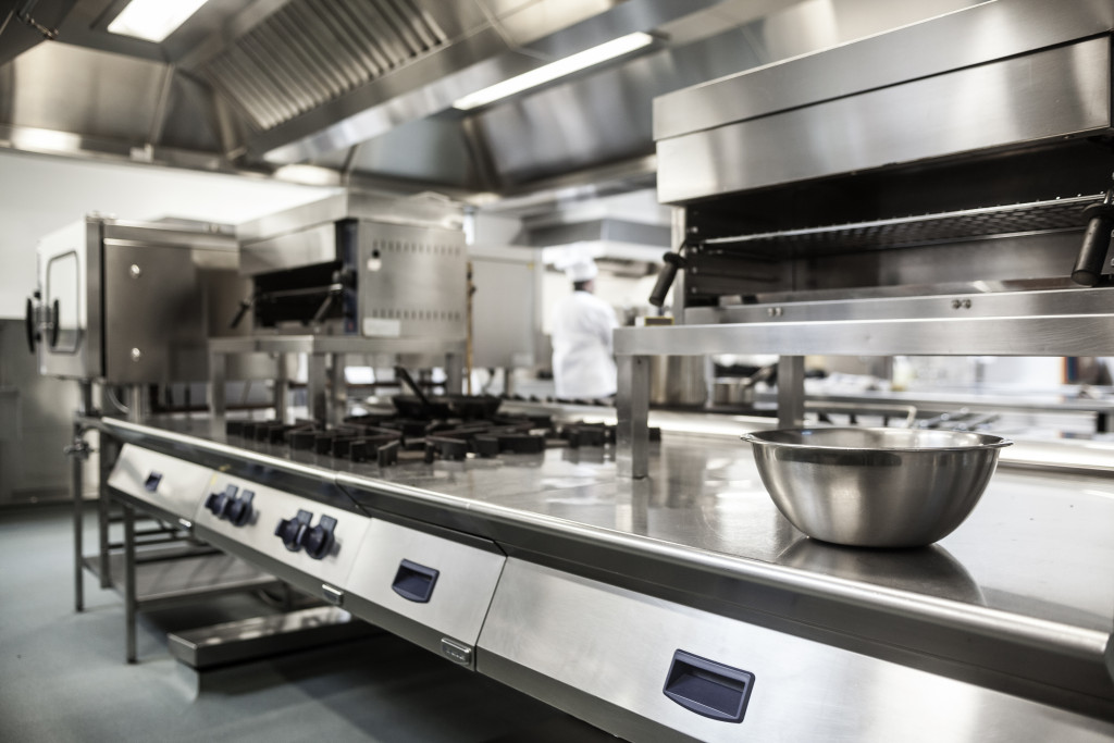 An image of a commercial kitchen